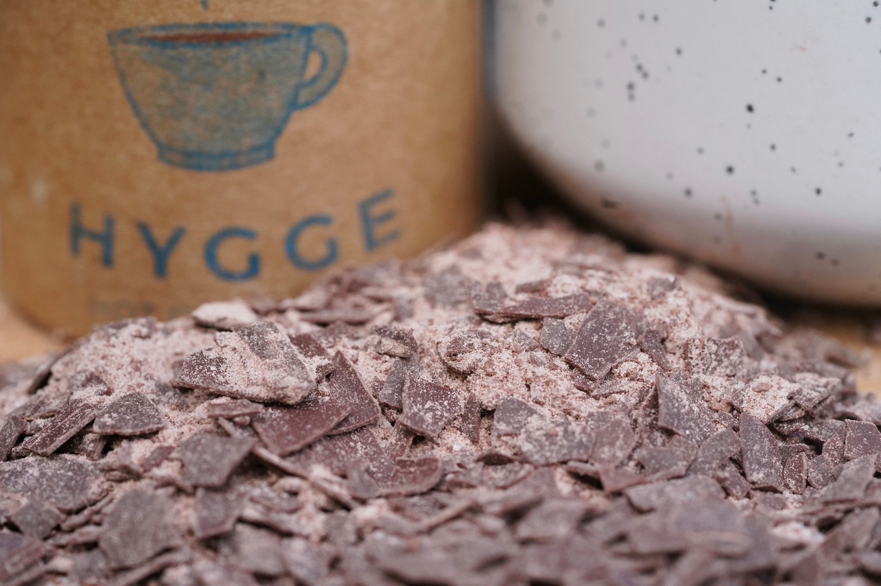 chocolate flakes and drinking chocolate