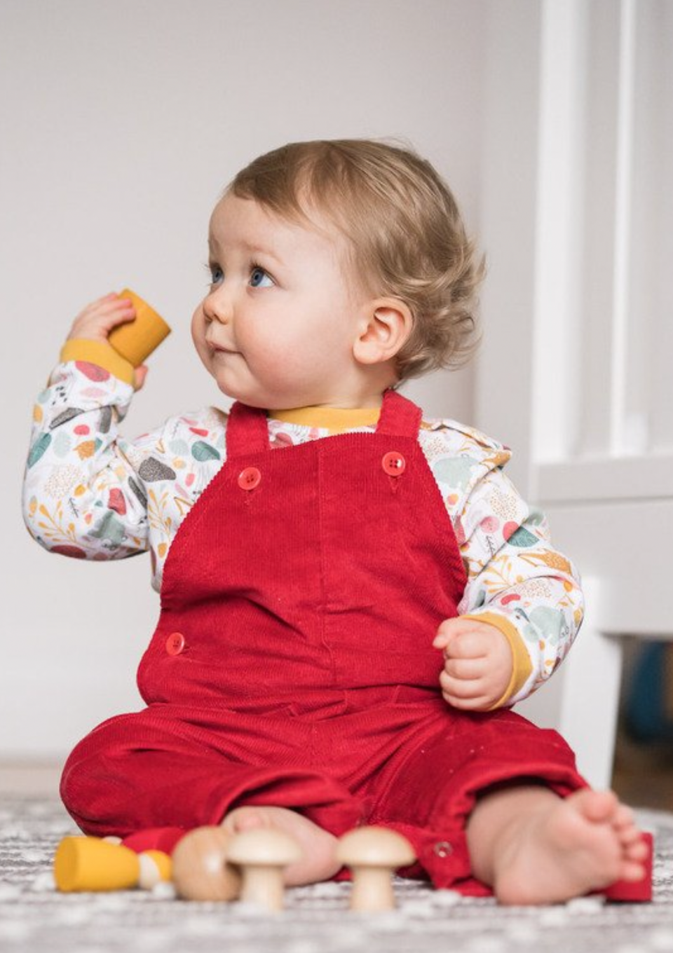 Red organic cotton corduroy dungarees