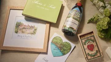 10 wedding gift ideas hero image