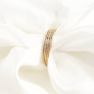 Lavey London 9ct Solid Gold Delicate Heart Ring