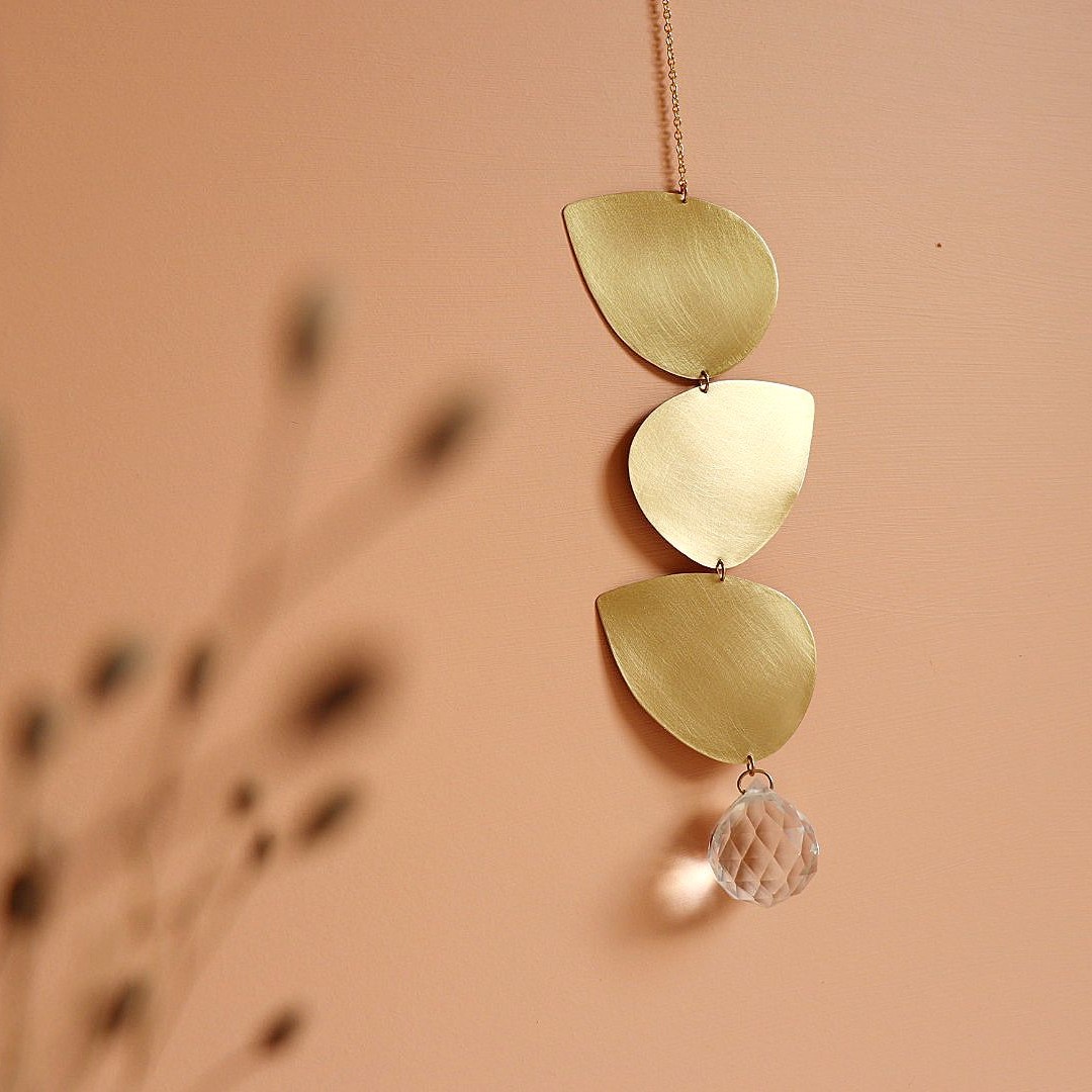 Golden brass Ivy Suncatcher