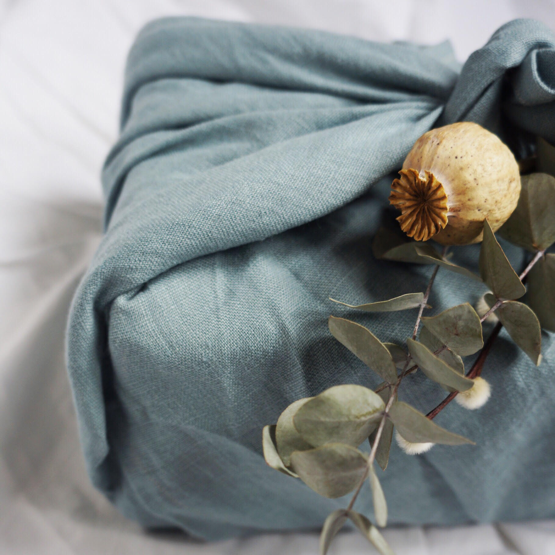 linen reusable eco-friendly gift wrap wrapping paper Christmas