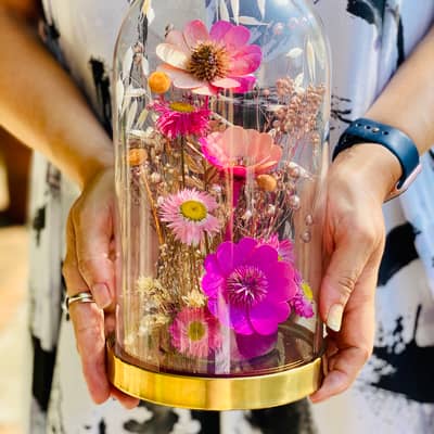 Dried flower dome