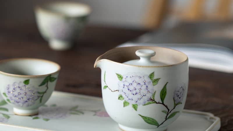 Gohobi is a London based handcrafted homeware and tea brand, inspired by Asian ceramic art and history.