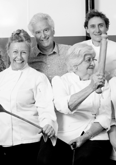 The complete packaging, with your chosen tin design, Rose Gold foil wrapped brownie and personalised love note