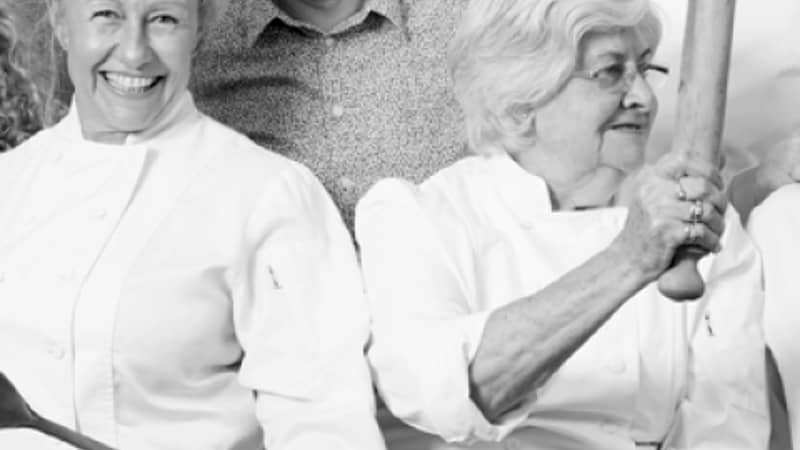 The complete packaging, with your chosen tin design, Rose Gold foil wrapped brownie and personalised love note