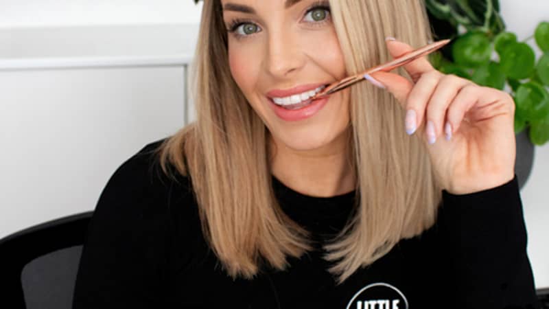 About Little Hen, meet the owner.