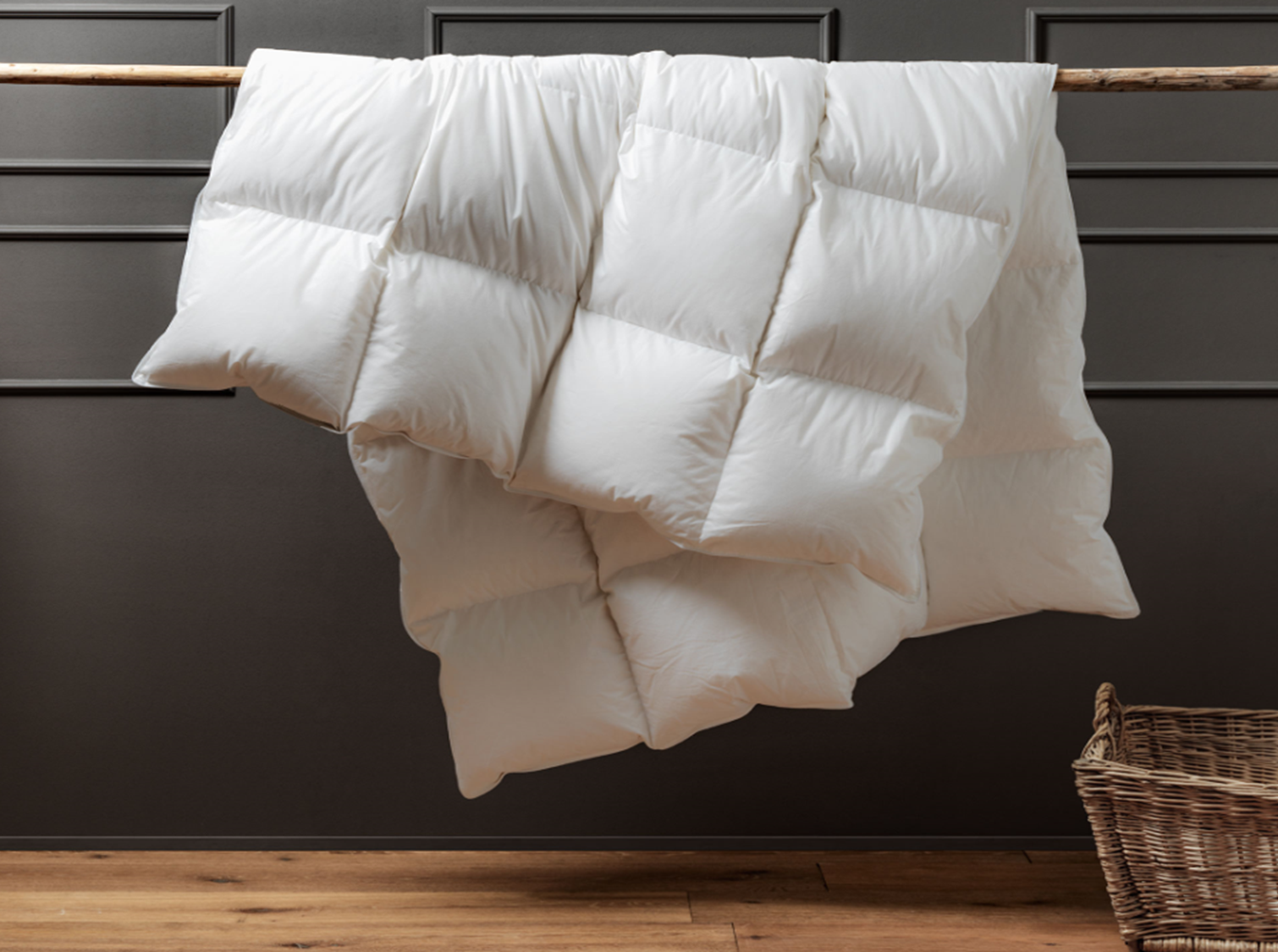 hanging duvet