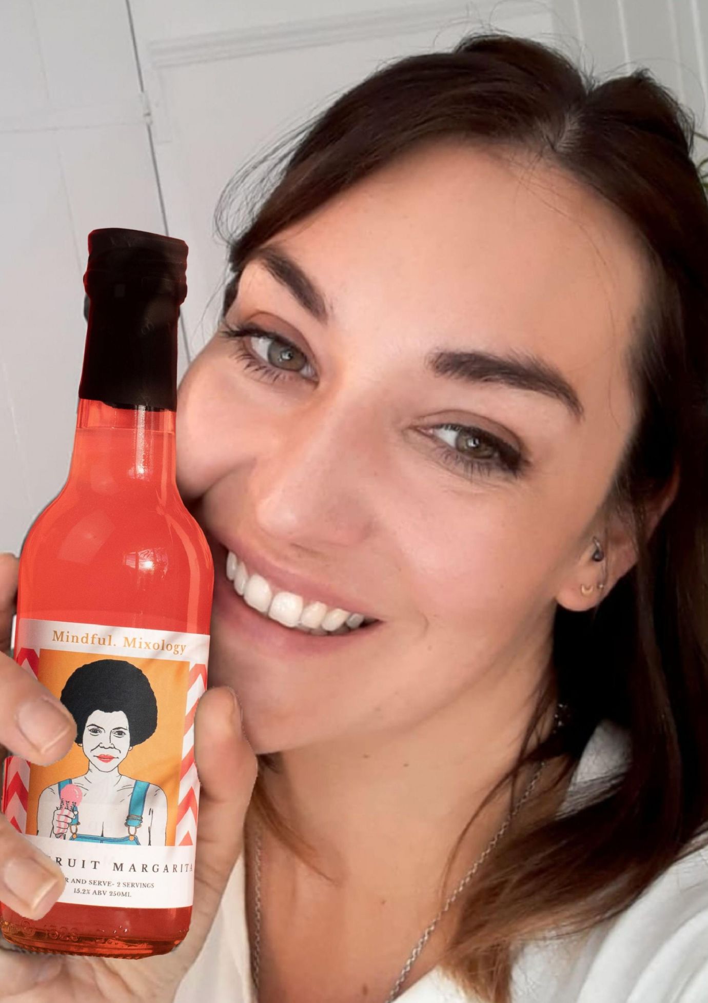 Danni, founder of Mindful Mixology