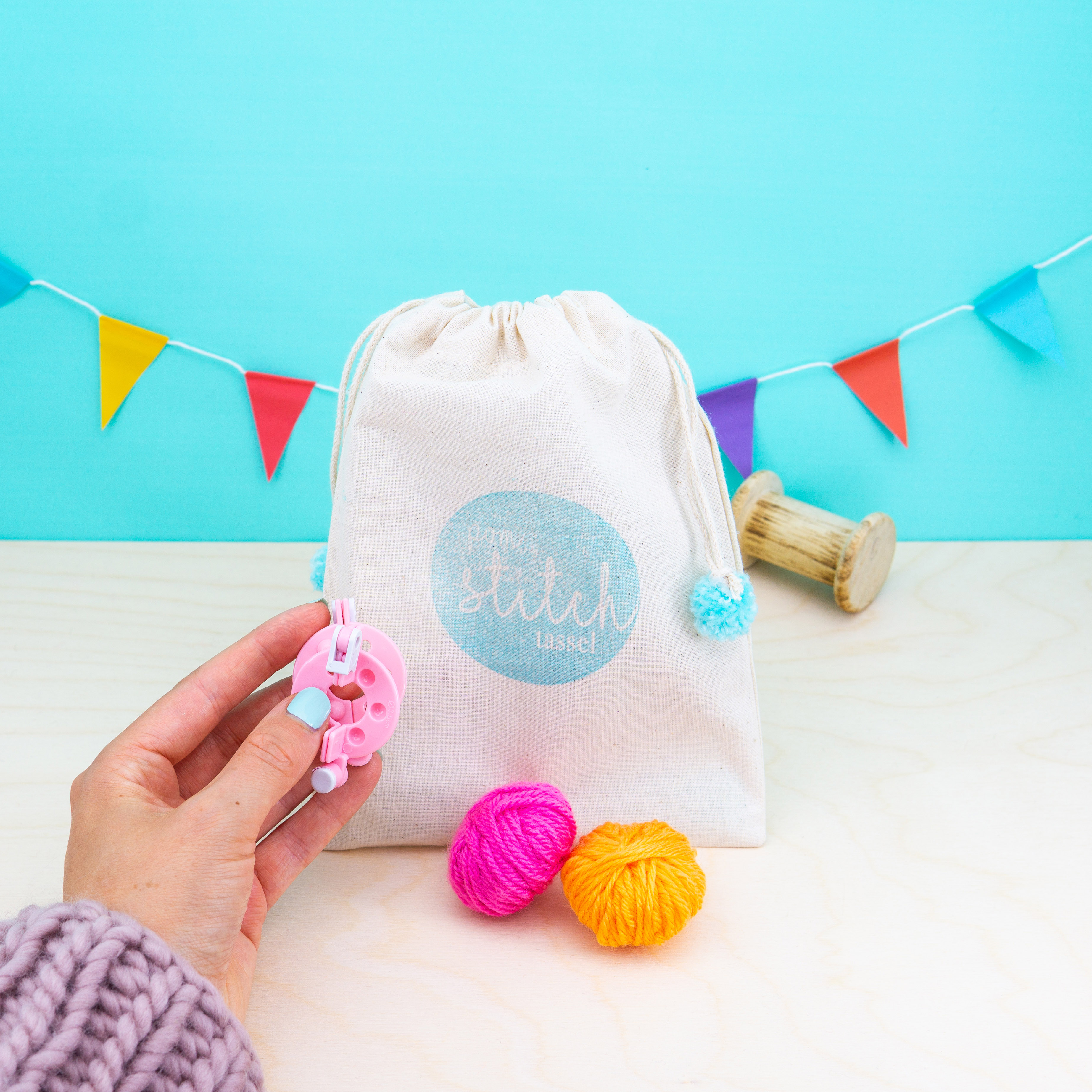 So what is a pom pom maker? Exactly this! 