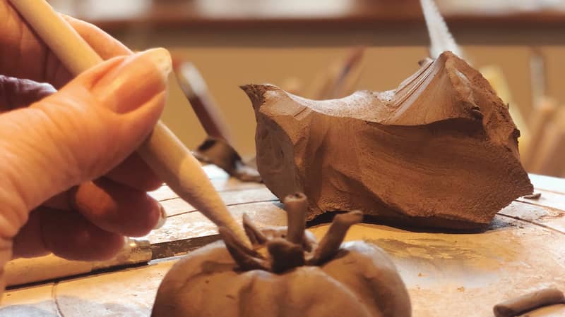 Creating a ceramic tomato