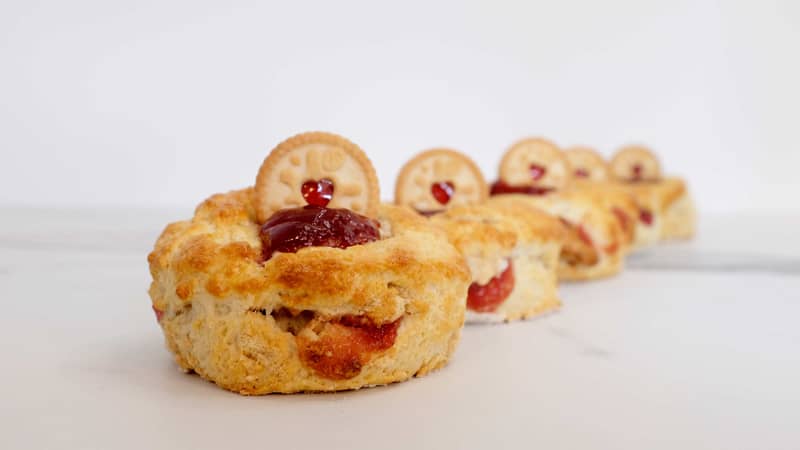 Jammie Dodger Scone Home Baking Kit
