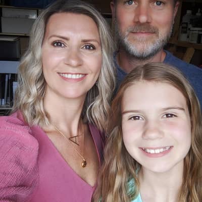 Family Hands and Hearts