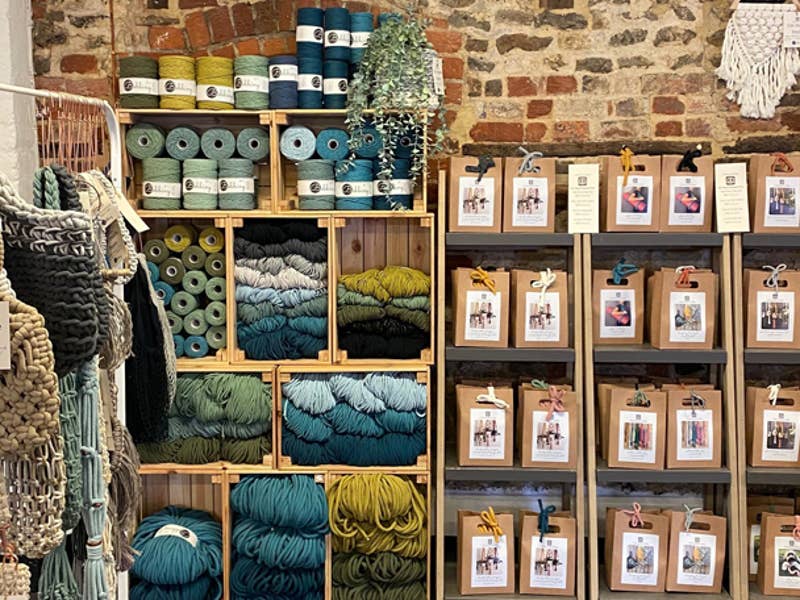 Cocoon&me Kits and Yarn