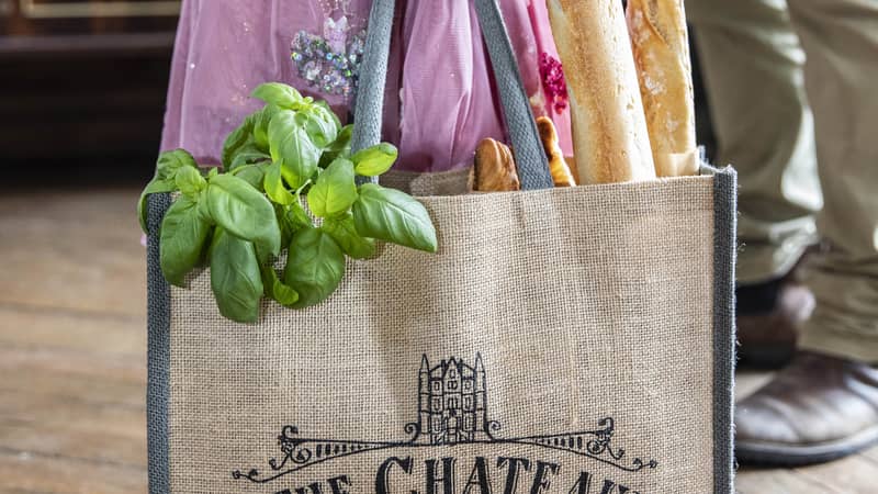 The Chateau Jute Shopper filled with fresh baguettes and vegetables