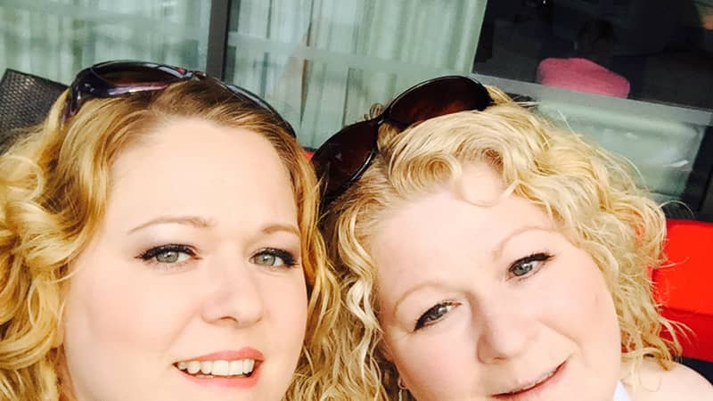 Sisters Rachael & Vanessa Heirlooms Ever After