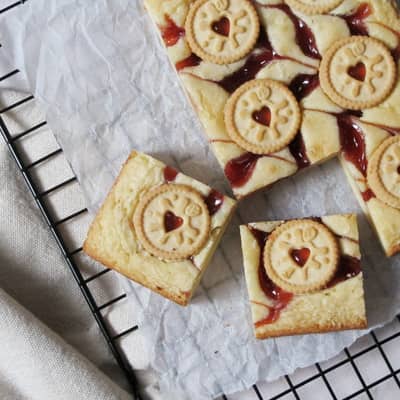Jammie dodger blondies