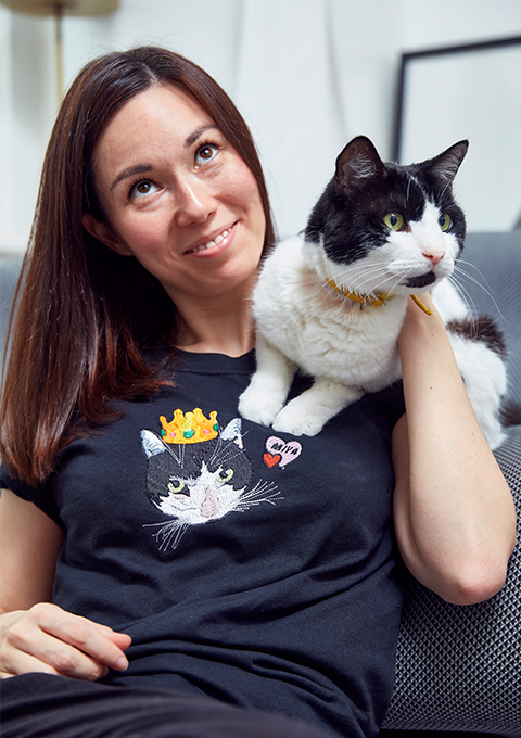 Personalised pet embroidery t-shirt 