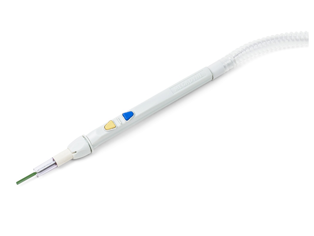 MEGADYNE™ Telescoping Smoke Evacuation Soft Tissue Dissector | J&J