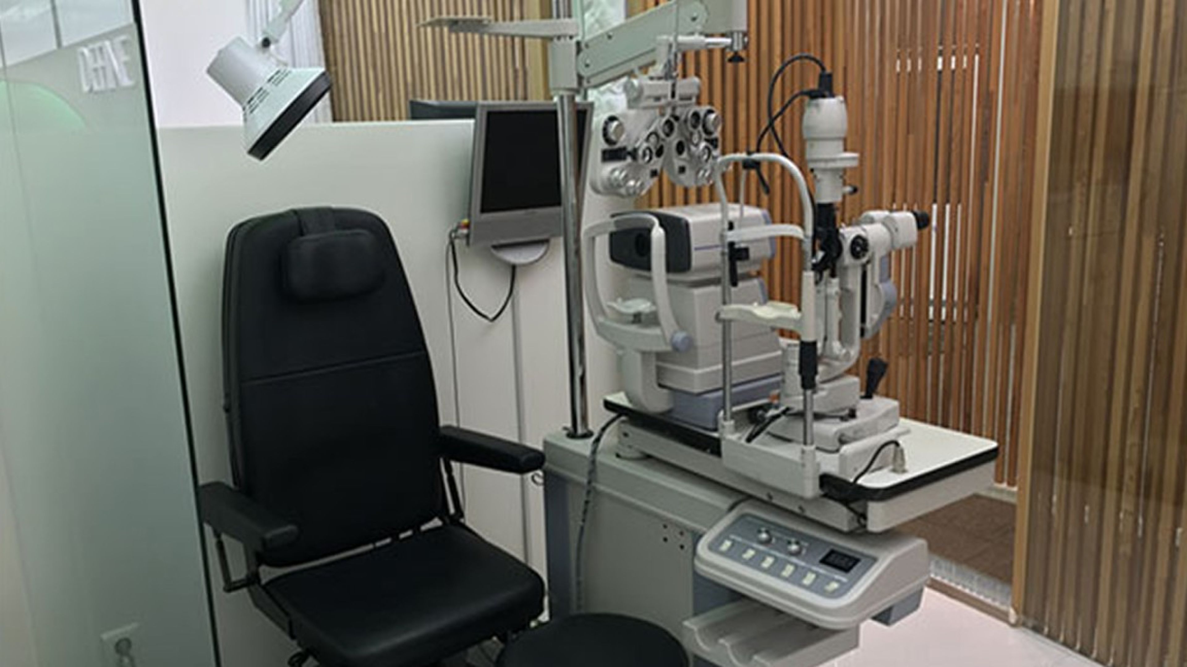 Eye exam room