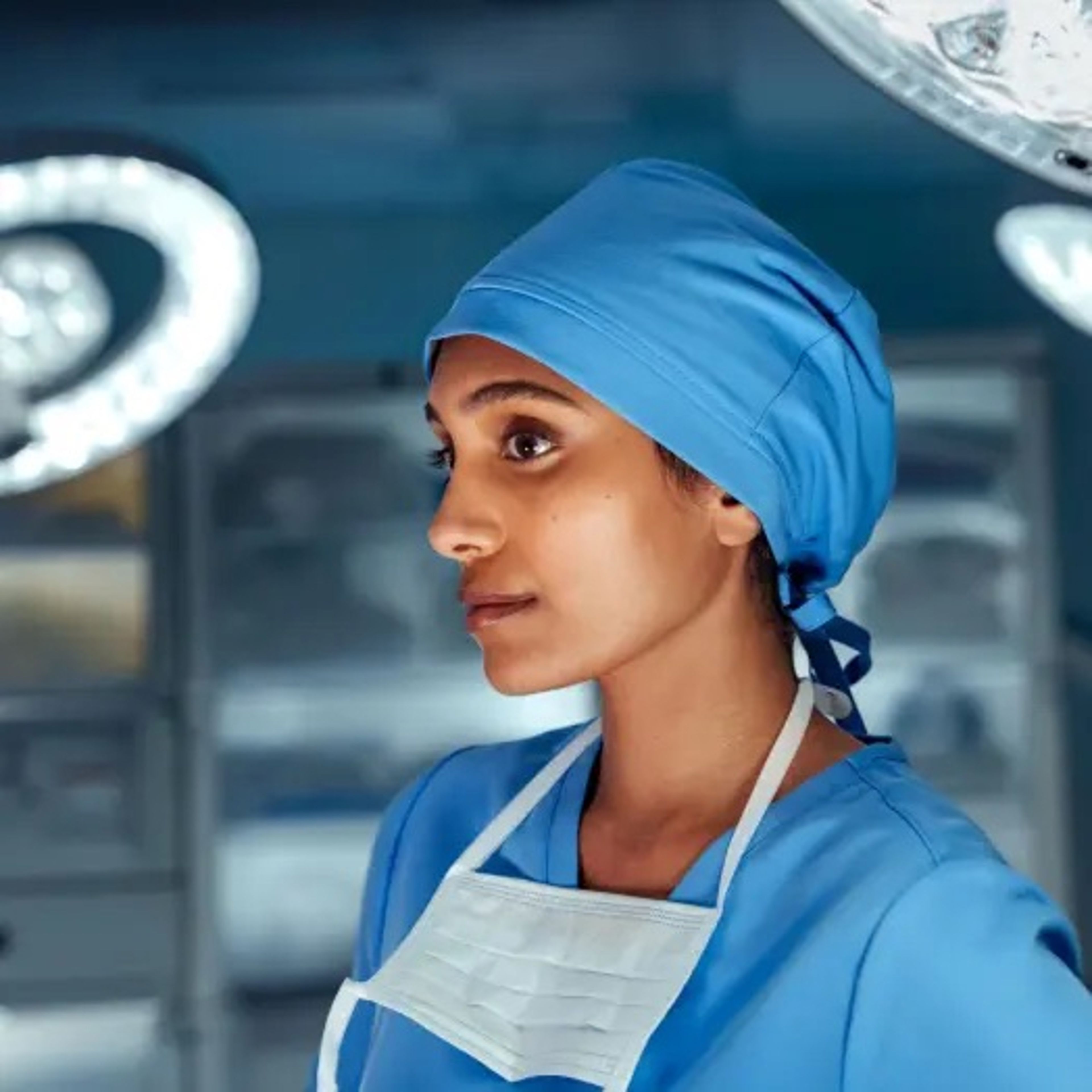 female surgeon