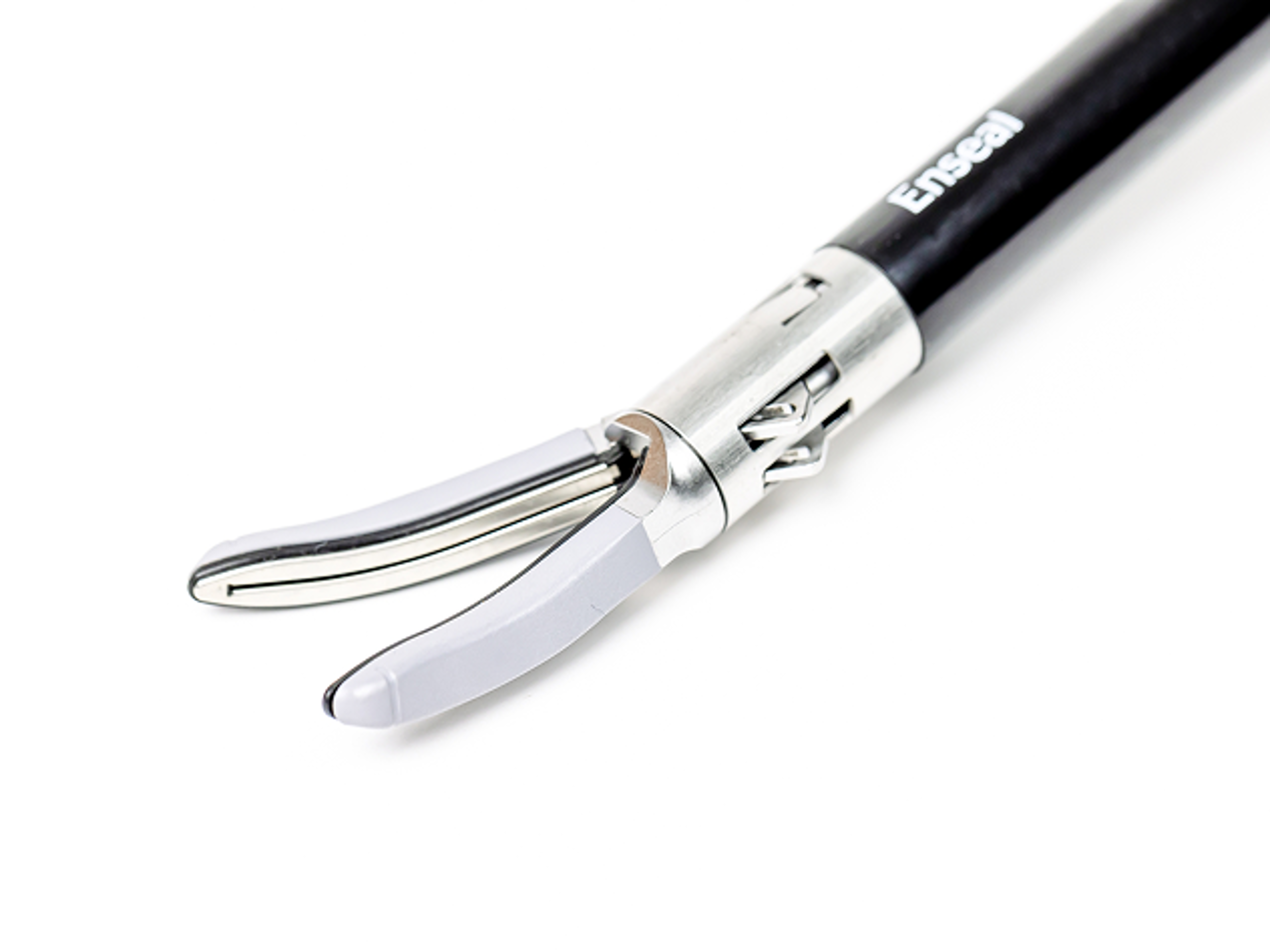 Jysandal アンプル ENSEAL™ X1 Curved Jaw Tissue Sealer | J&J MedTech US