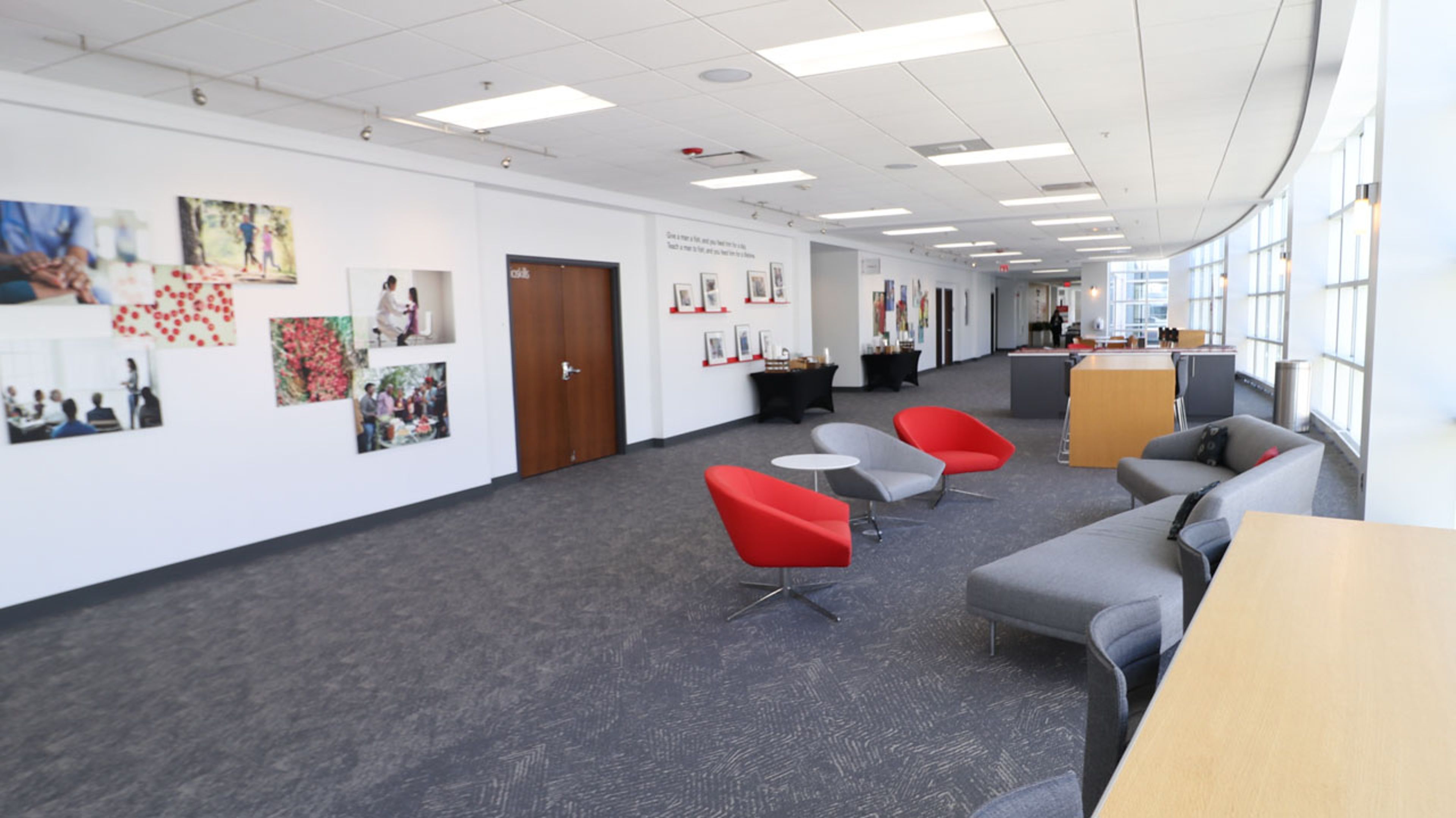 Breakout space in the Johnson & Johnson Institute facility location in Raynham, Massachusetts