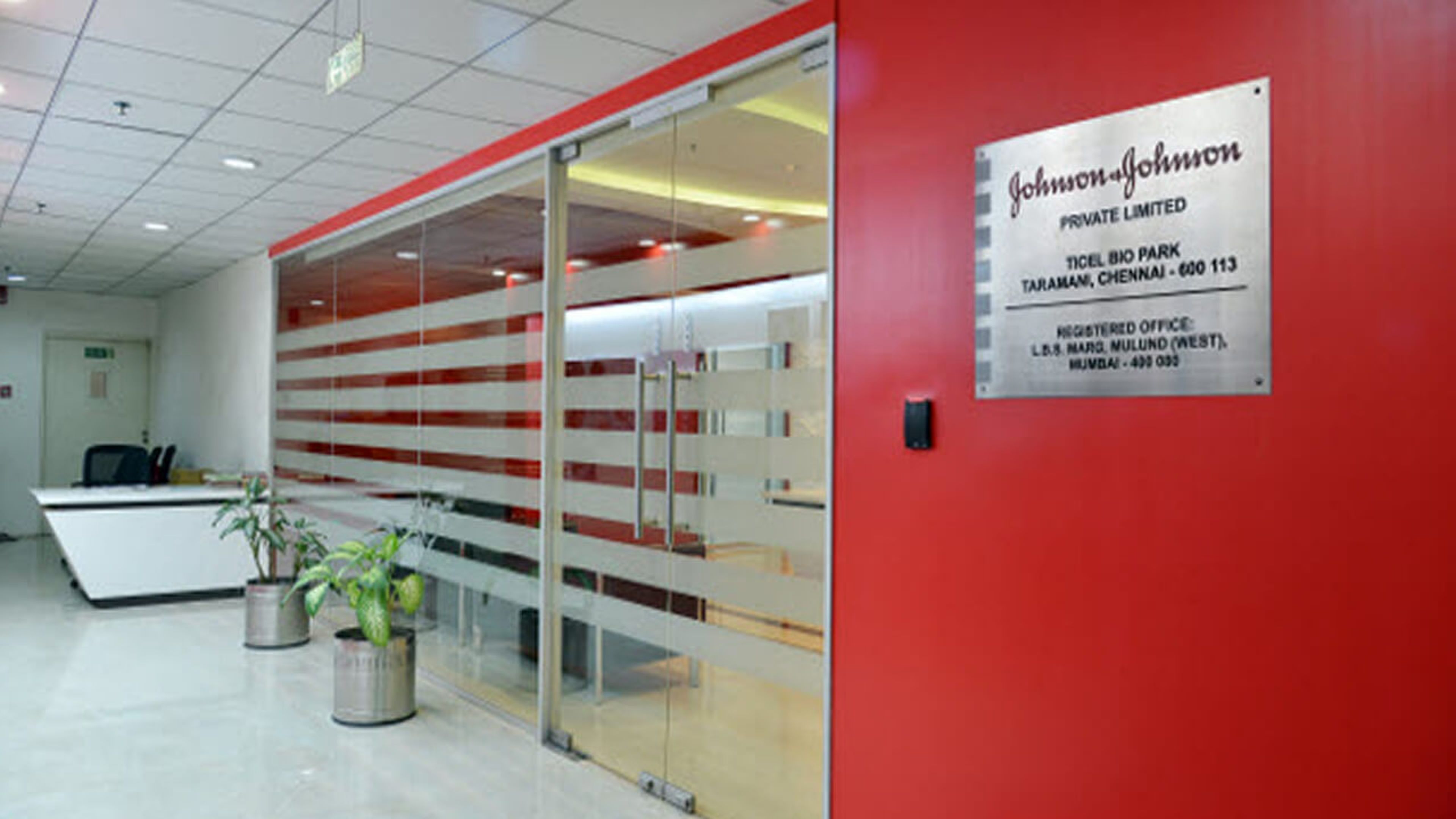Front lobby in the Johnson & Johnson Institute facility location in Chennai, India