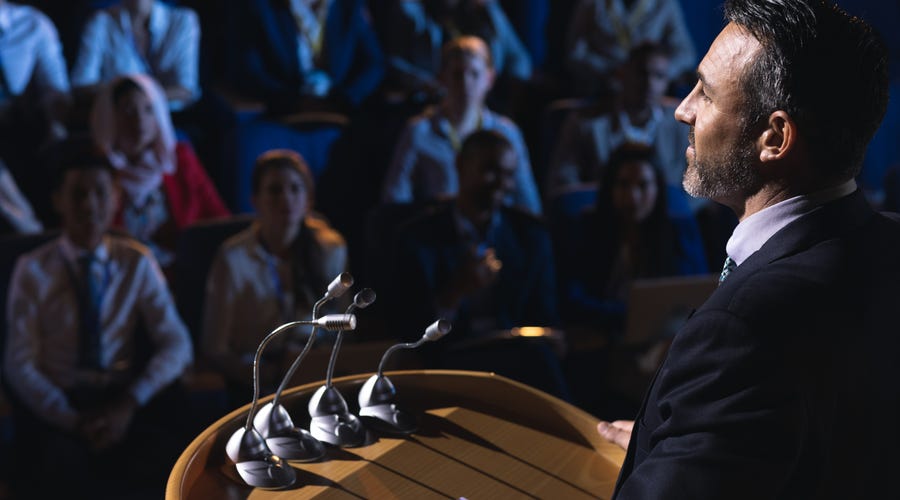 Conocé cómo aplicar eficazmente el inglés para conferencias