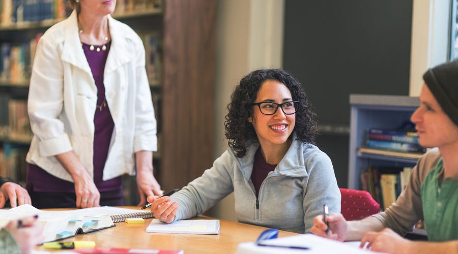 11 empleos en los que ser bilingüe te hará destacar