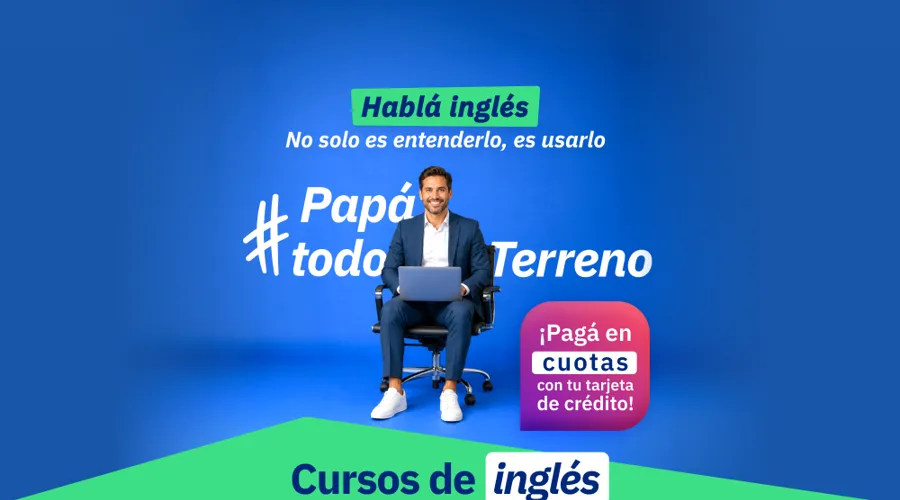 Profesor de ingles de Berlitz tomando un examen.