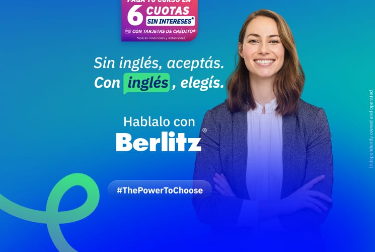 Profesor de ingles de Berlitz tomando un examen.