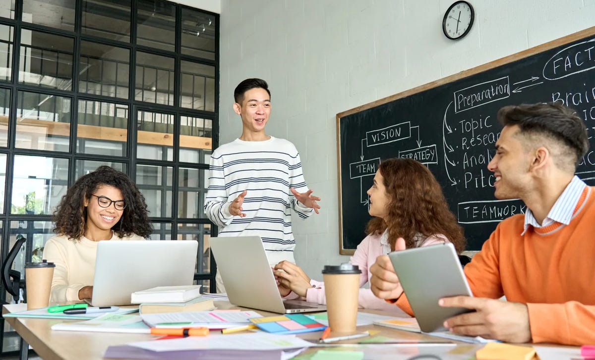 clases grupales de inglés