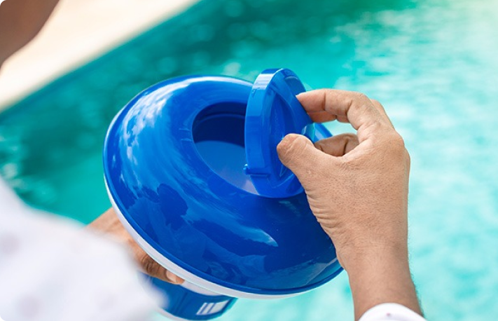 Uso seguro de productos químicos para piscina