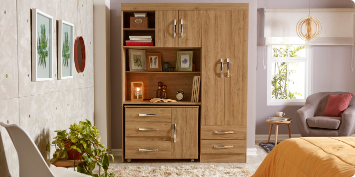 Reorganizar muebles en la habitación