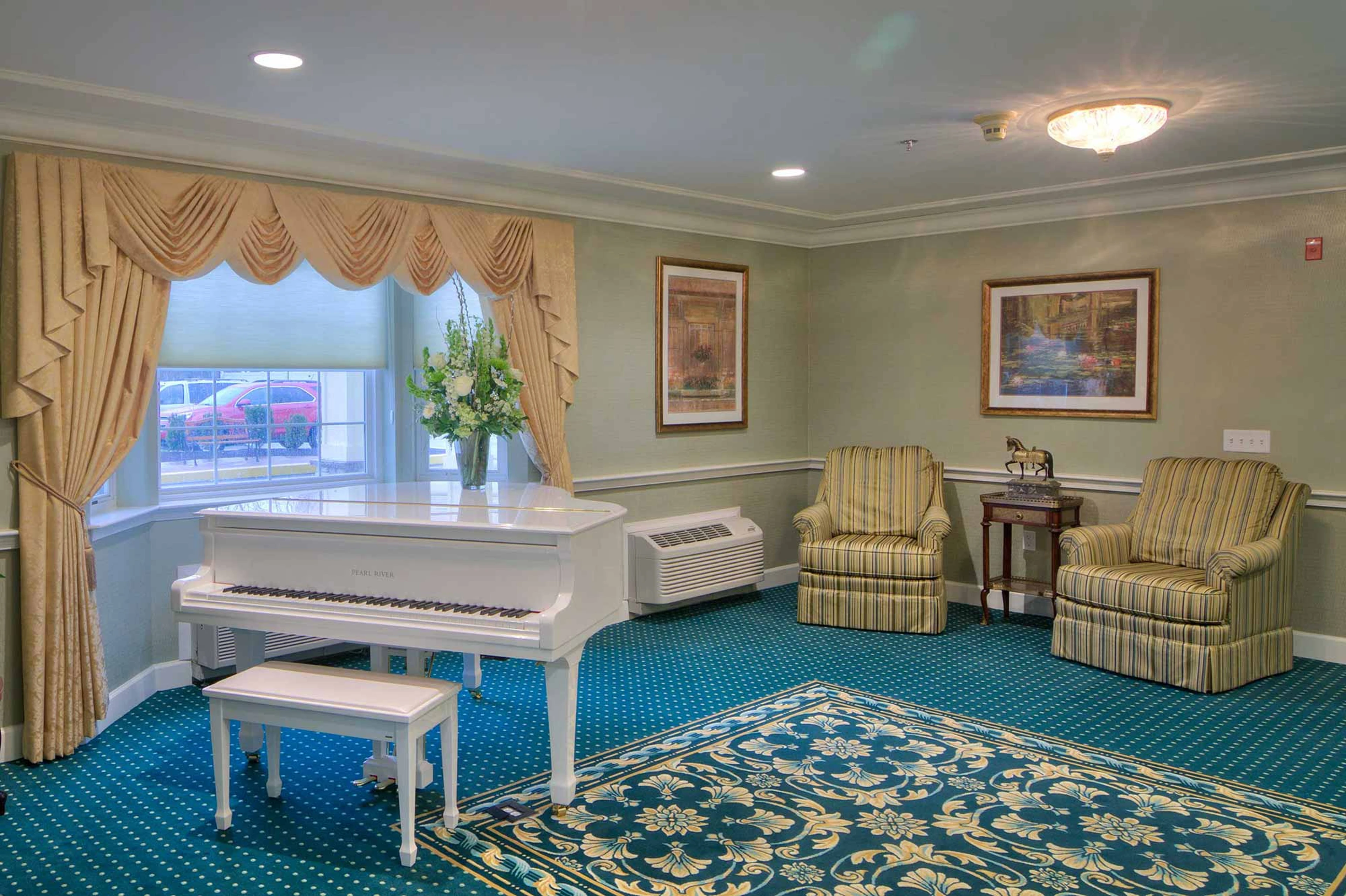 Brandywine Seaside piano room