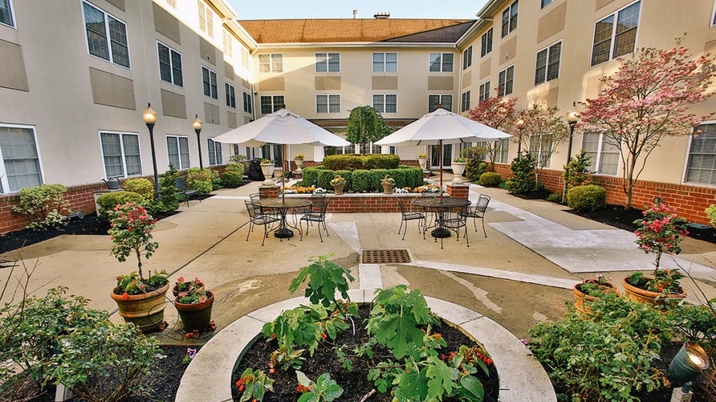 Care Options Brandywine Senior Living   Mt Ridge Courtyard 