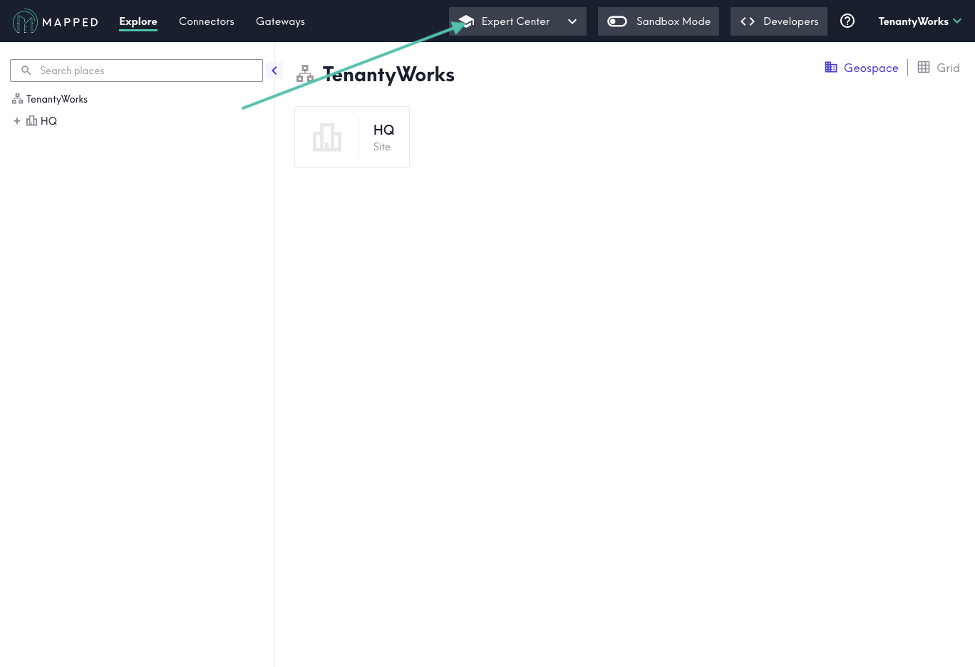 Screenshot of Mapped Console with a teal arrow pointing to the Expert Center button