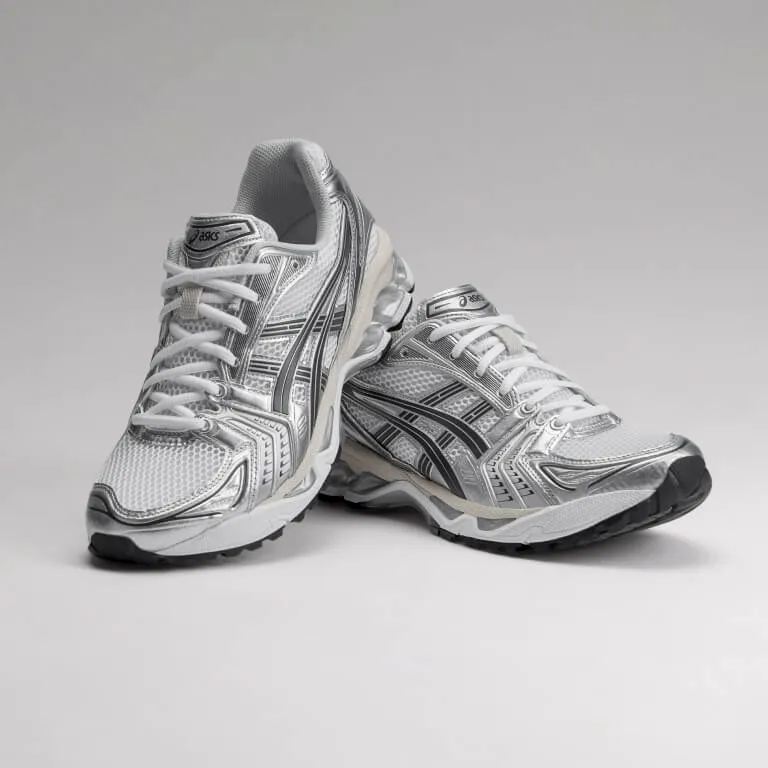 GEL-KAYANO