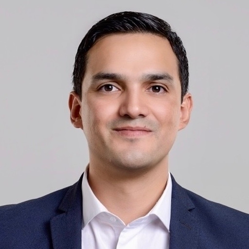 Luis Pazmino Diaz - Photo