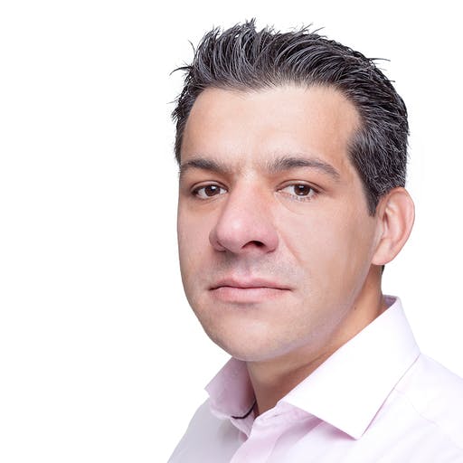 Oliver Pearce - Photo