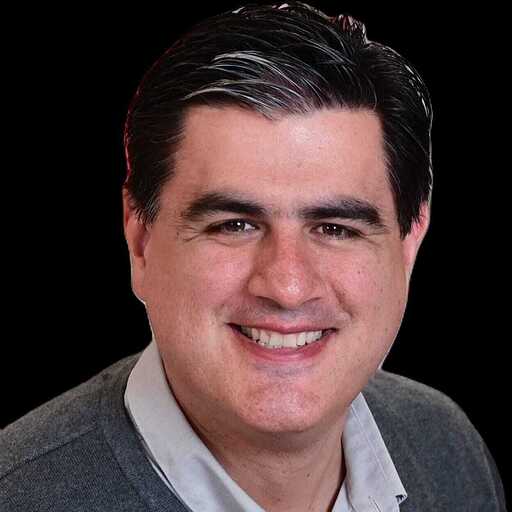 Rodrigo Leal - Photo