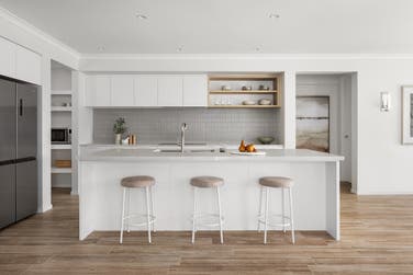 Photo of Avalon 248-S27