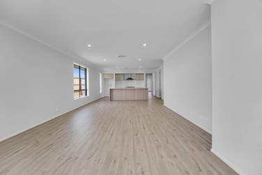 Photo of Mia 249-S27