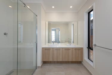 Photo of Everado 209-S22