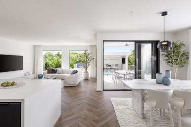 Photo of Modena 389-D42