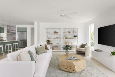 Photo of Audrey 343-D37