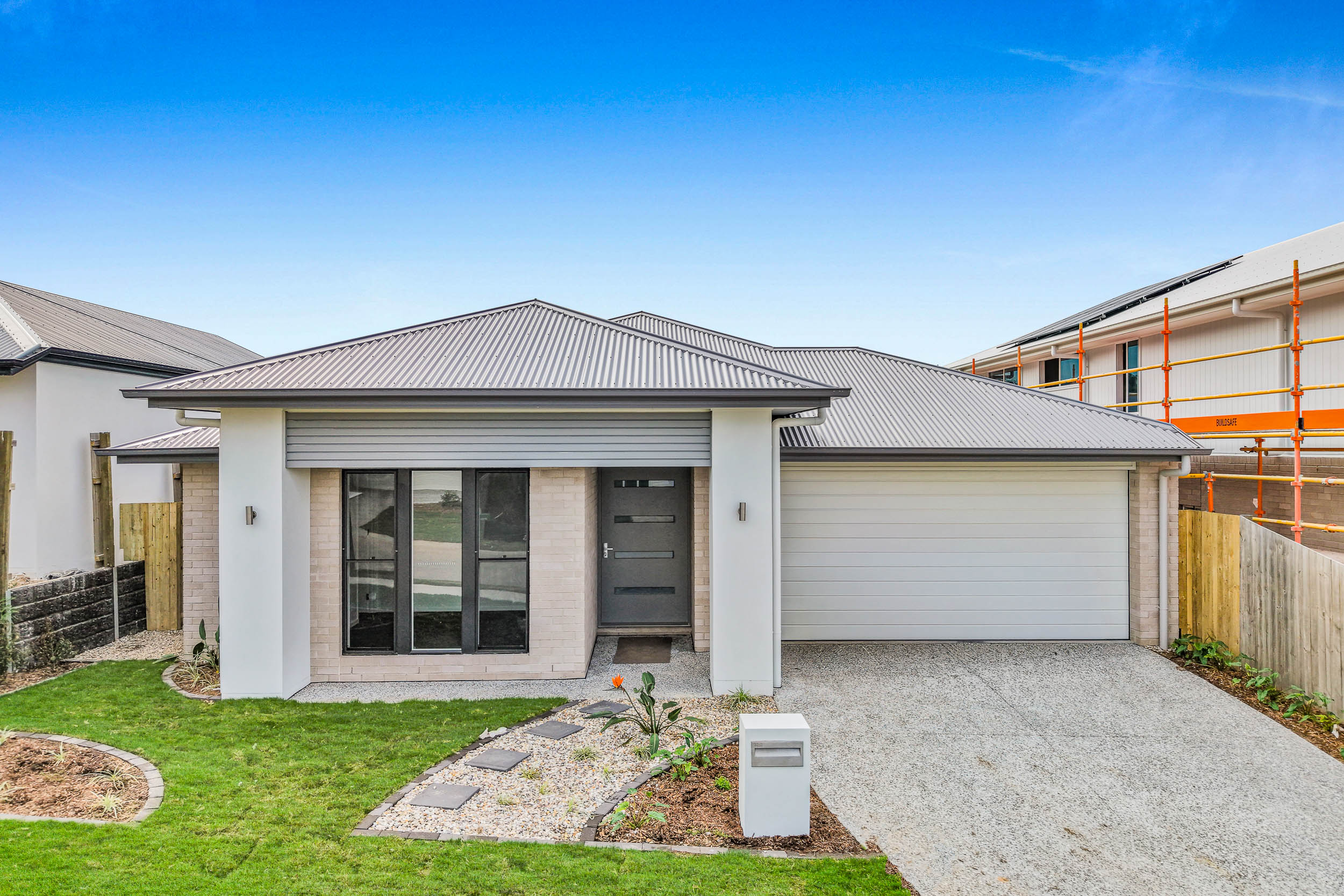 34 Heathcote Circuit, Redland Bay - Image 1