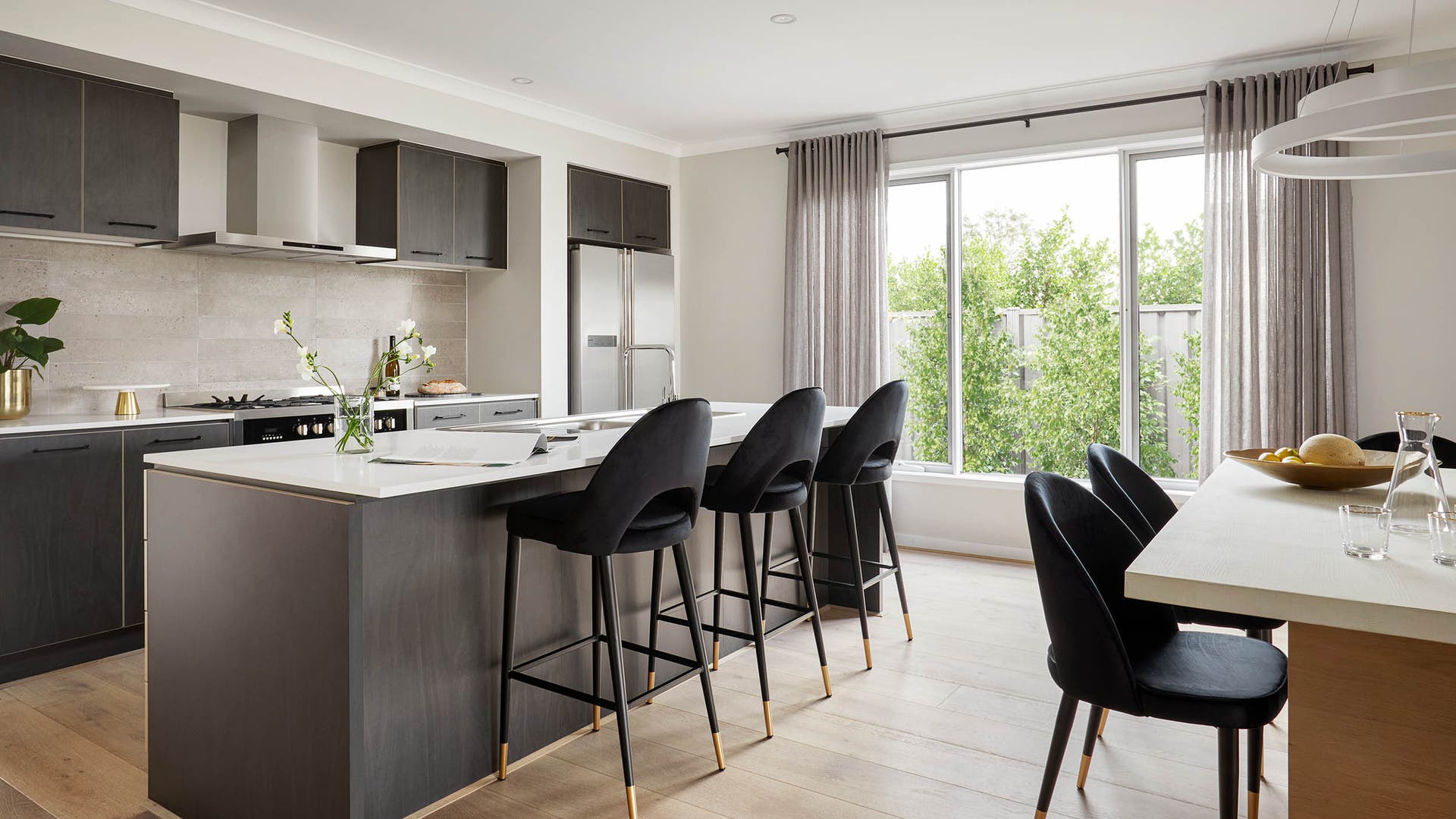 Bravo 24 dark colour scheme kitchen