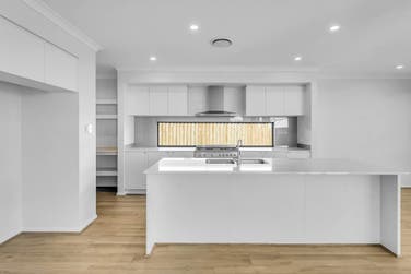 Photo of Valentine 278-D30